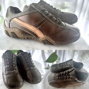 Stride Rite Truman Brown Sneakers Shoes Kids Size 1.5